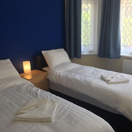Southend Central Hotel - Close To Beach, City Centre, Train Station & Southend Airport Bagian luar foto